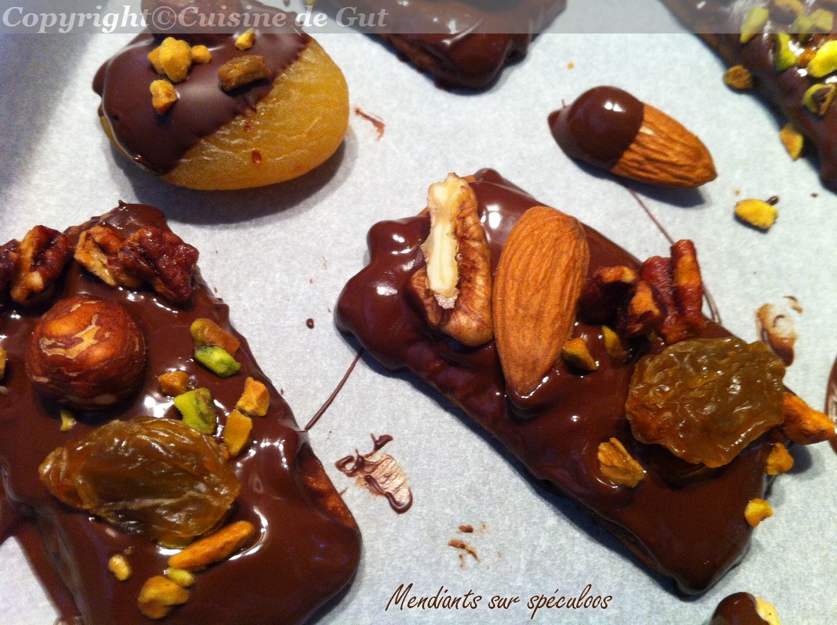 Mendiants sur spéculoos