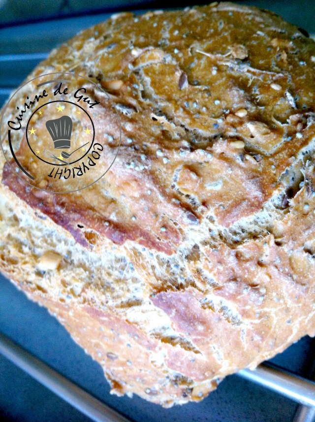 Pain en cocotte aux graines côté