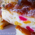 gâteau fruits au sirop&nbsp;coupé