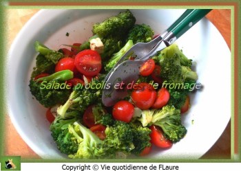 Salade brocolis et dés de fromage Flaure
