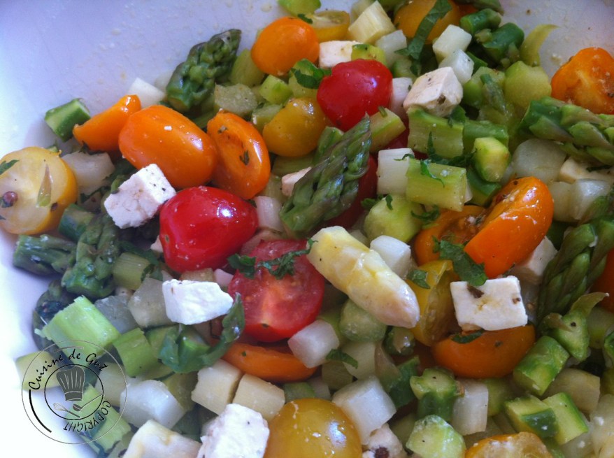 salade d'asperges à la feta plat