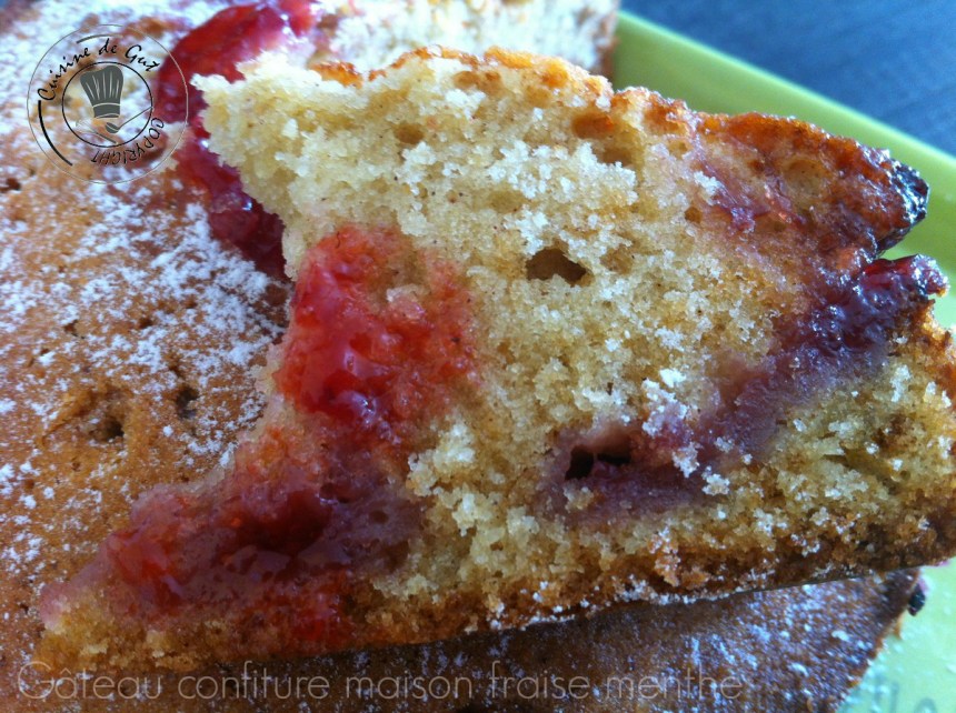 Gâteau confiture maison fraise menthe part