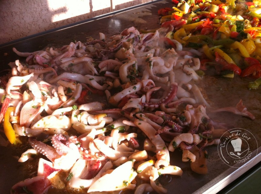 Plancha d'encornets poivrons courgettes tomates1