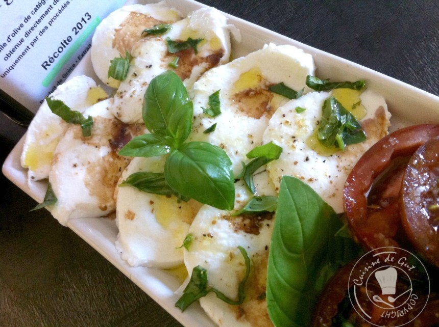 Mozarella basilic crème de vinaigre balsamique1