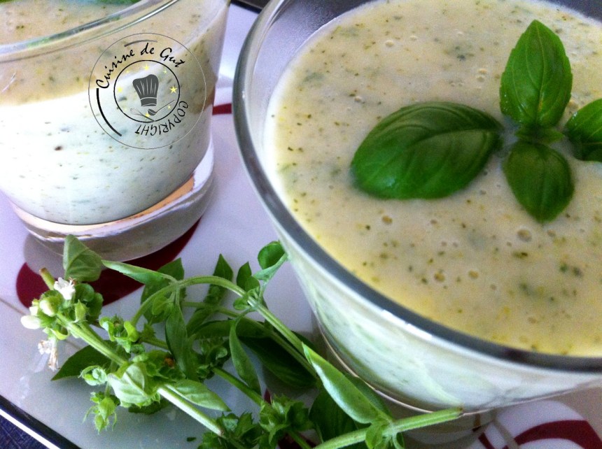 Soupe froide de courgettes et chavroux2