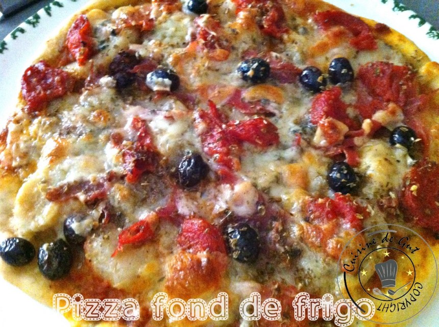 Pizza fond de frigo Cuite