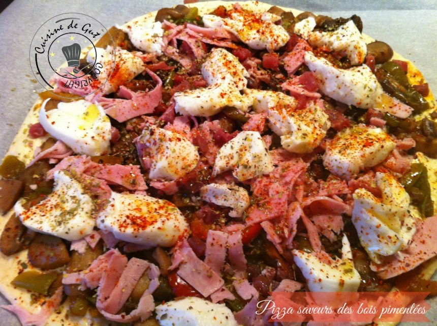 Pizza saveurs des bois pimentées crue