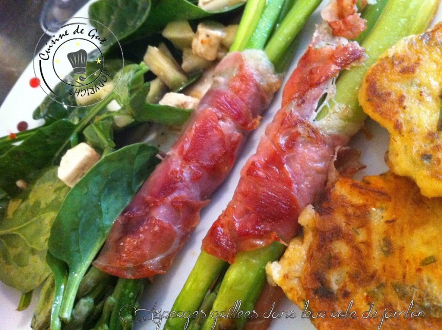 Asperges grillées dans leur robe de jambon cru