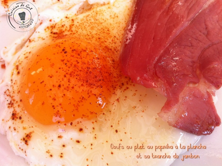 Oeufs au plat au paprika à laplacha et sa tranche de jambon