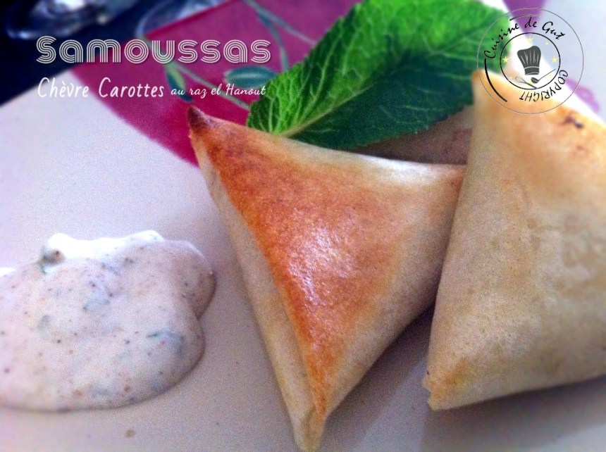 Samoussas chèvre carotte raz el hanout assiette