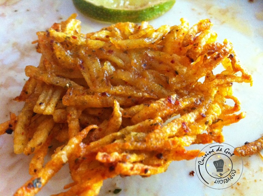 Crevettes marinées au combava et paillassons pimentés au curcuma3