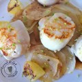 Noix de St-Jacques au combava et Citron confit sur lit de navets&nbsp;caramélisés.1