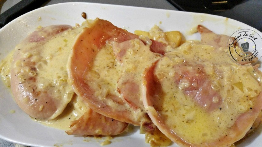 Jambon aux pommes sauce au cidre