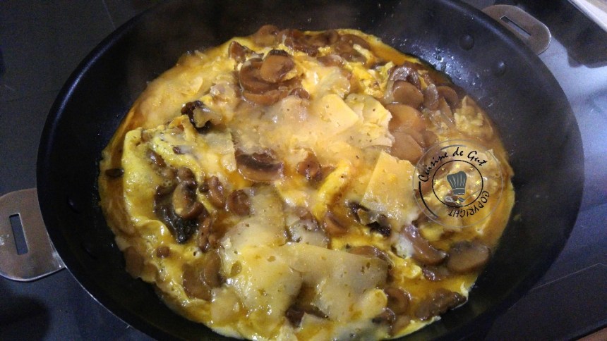 Omelette fomage et champignons saveurs truffe1