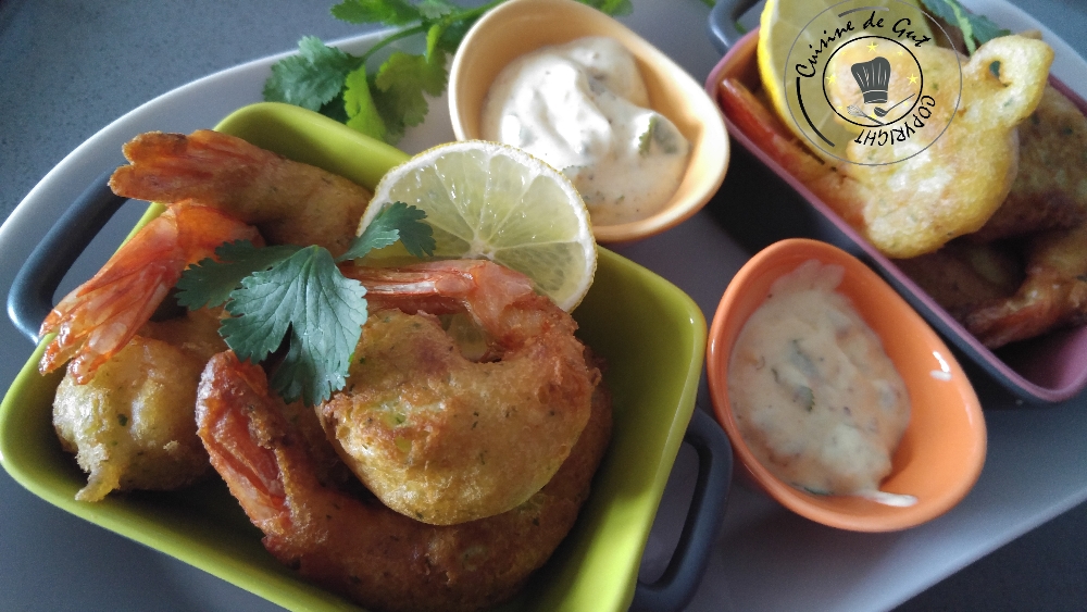 Beignets de crevettes ail et piment sauce curry et câpres