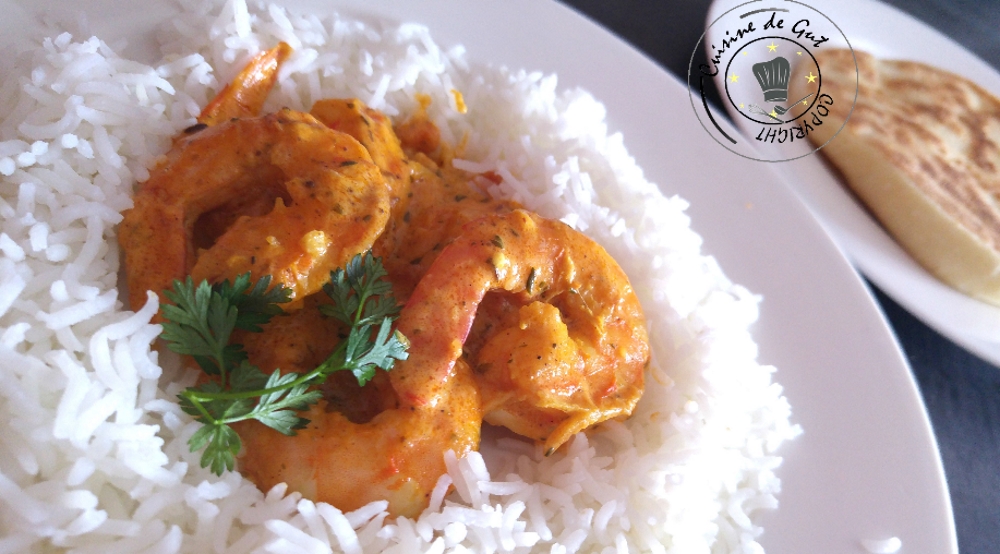 Crevettes madras et naans au fromage