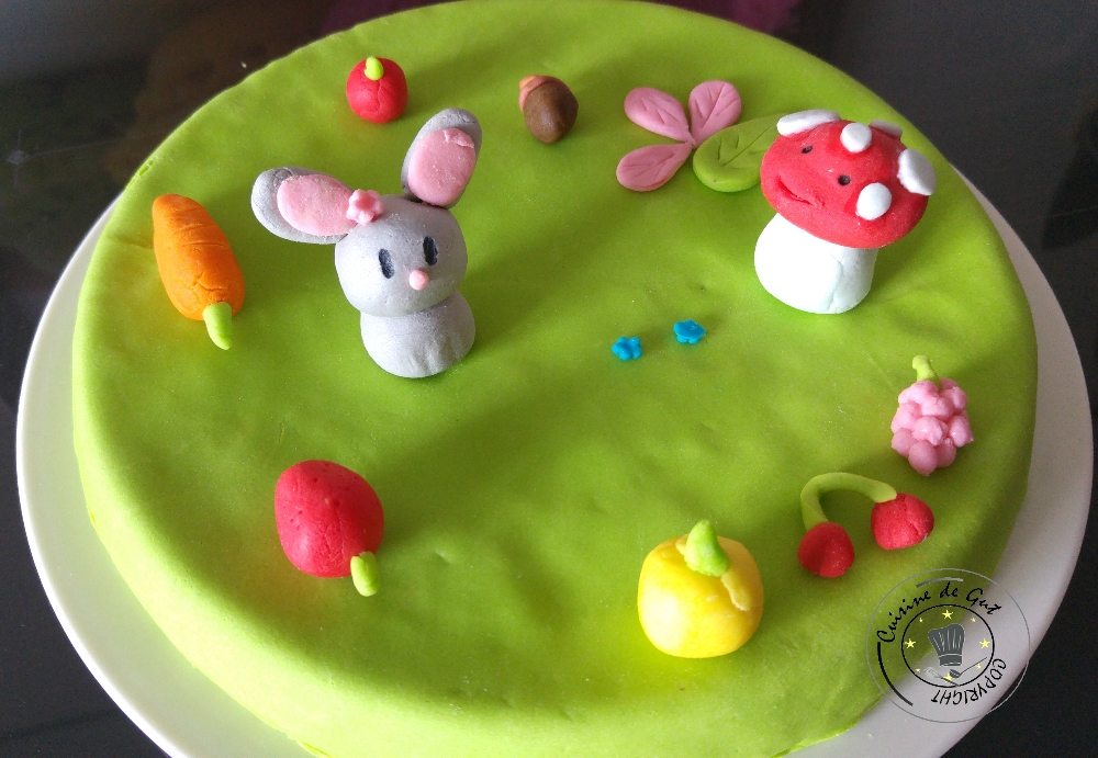 Gâteau en pâte à sucre 3 parfums 1