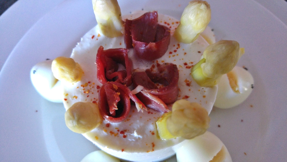 Panna cotta d'asperges landaises et magret fumé2