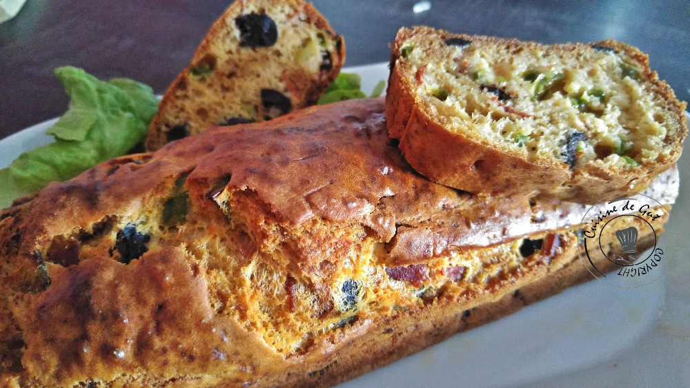 Cake chorizo poivrons et olives2