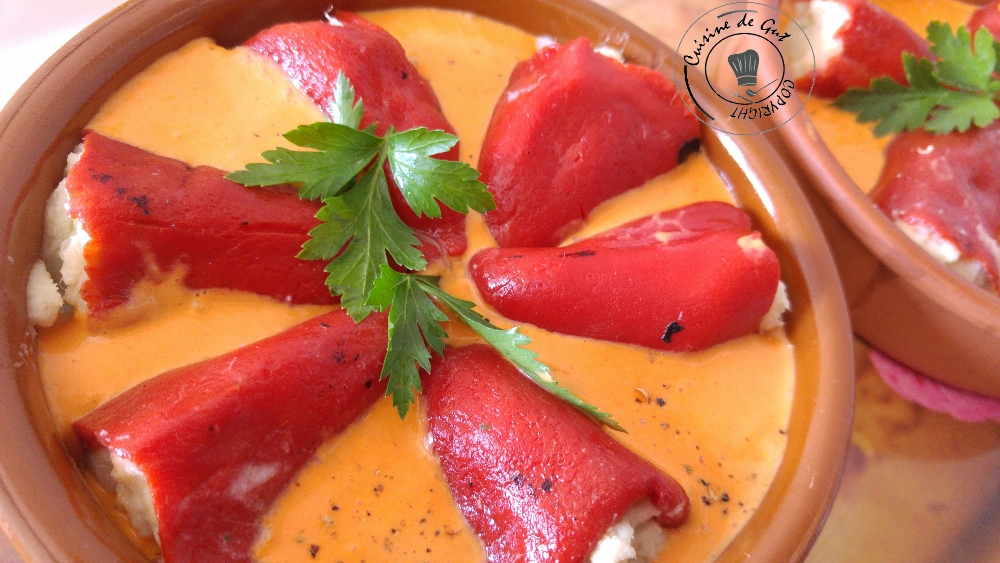 PIQUILLOS A LA BRANDADE DE MORUE CREME DE POIVRON