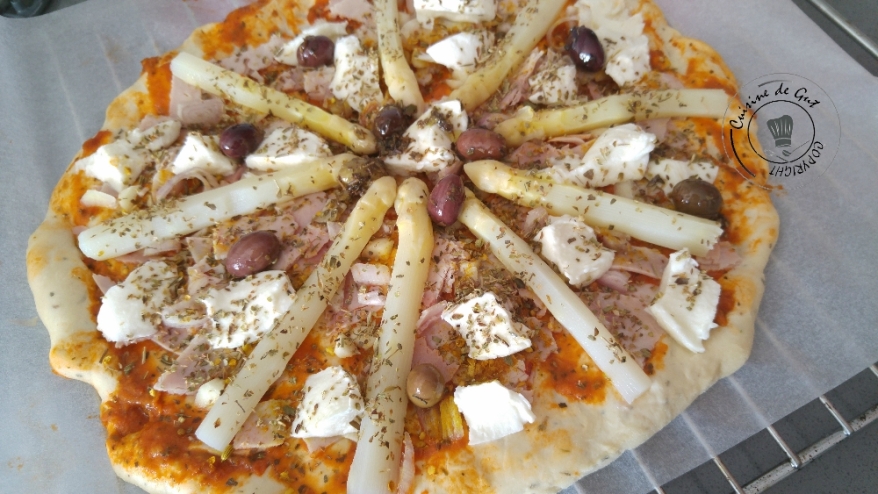 Pizza asperges jamabon au colombo2