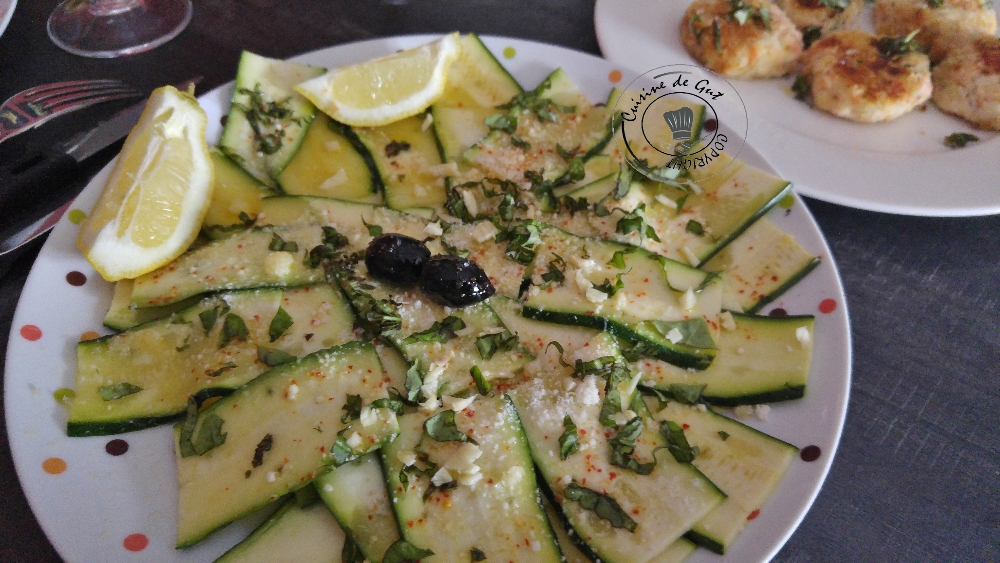 Carpaccio de courgettes aux saveurs provençales1