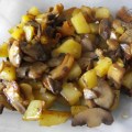 poelee-de-pommes-de-terre-champignons-et-chataignes