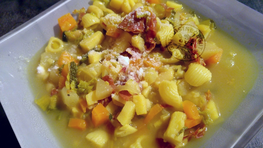 minestrone-au-curcuma