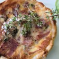 Tartelettes au jambon aux herbes gorgonzola et fleur de&nbsp;thym1