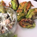 Fleurs de courgettes farcies haricots verts et crevettes&nbsp;grises2