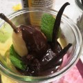 POIRES POCHEES AU MIEL SAUCE CHOCOLAT PARFUMEE AUX&nbsp;EPICES1