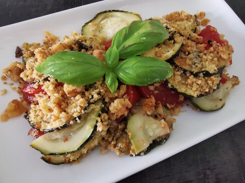 Crumble froid au parmesan de légumes d&rsquo;été : une recette pour changer des salades&nbsp;!