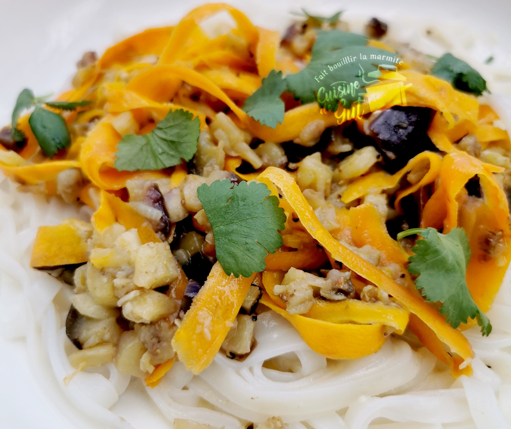 Nouilles asiatiques carotte et aubergine à l&rsquo;ail et cumin pour le&nbsp;CMUM