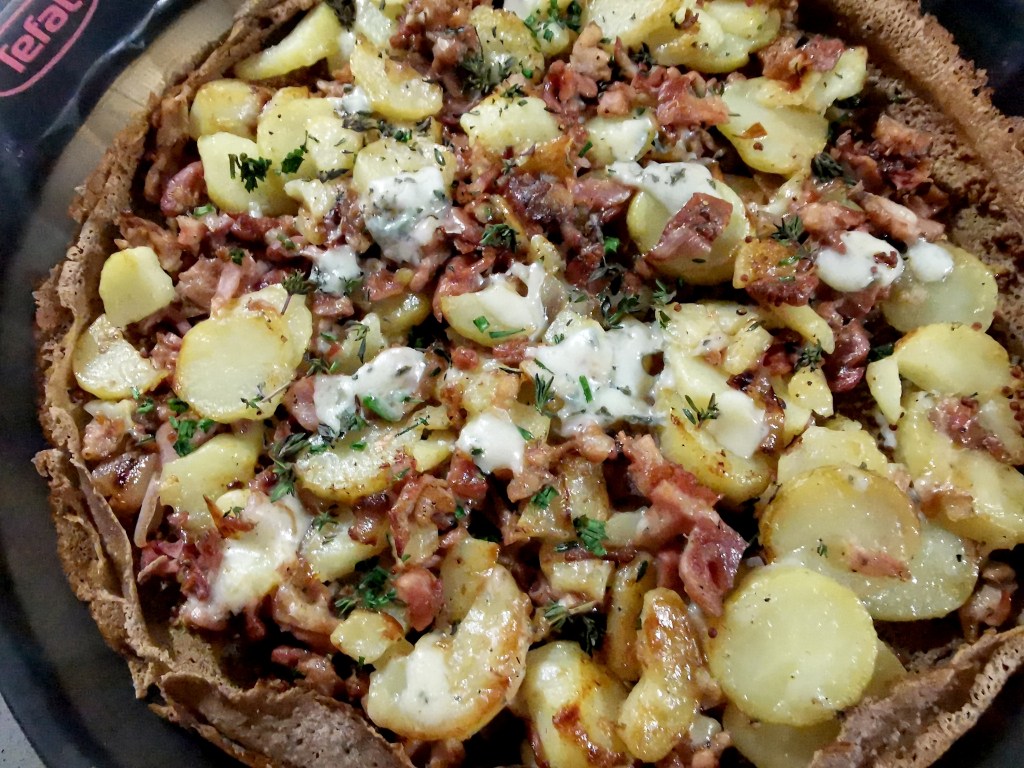 Galette Bretonne à l&rsquo;andouillette et pommes de terre, qui voulait être&nbsp;tarte!